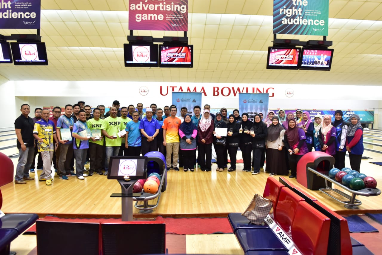 bowling1.jpeg
