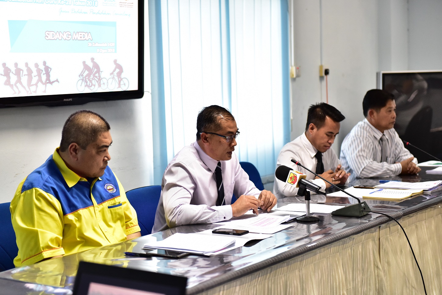 press conference1.jpg